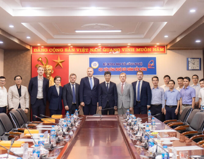 Học viện Công nghệ Bưu chính Viễn thông tiếp đón đoàn công tác Liên bang Nga