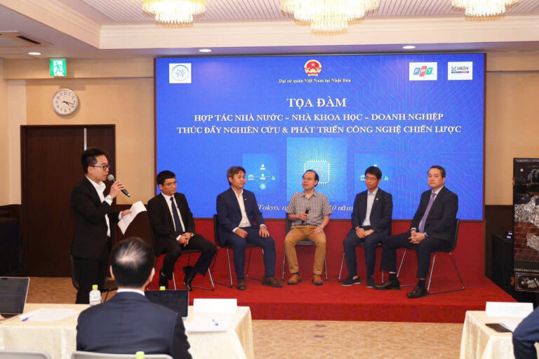 PGS.TS Đặng Hoài Bắc, Giám đốc Học viện tham gia chương trình Tọa đàm