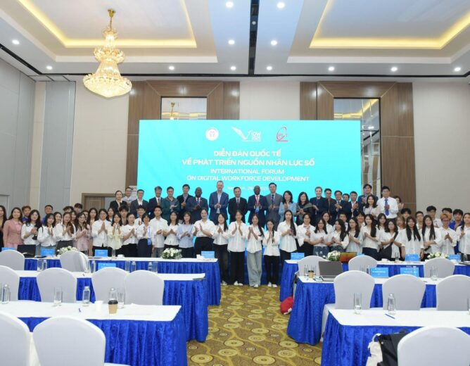 PTIT chủ trì tổ chức Diễn đàn Quốc tế về Phát triển nhân lực số