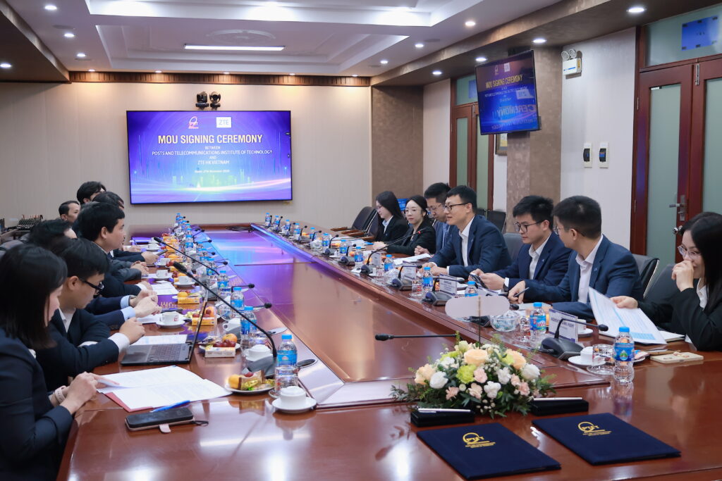 Toàn cảnh buổi làm việc